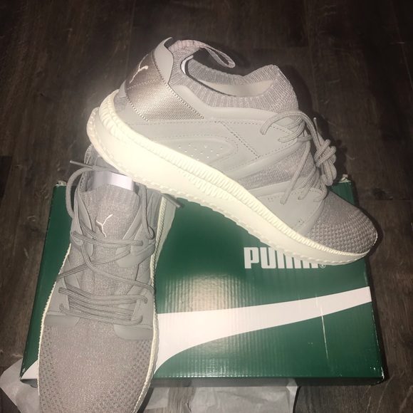 MAKE AN OFFER!! Puma Evoknit - - Picture 5 of 6